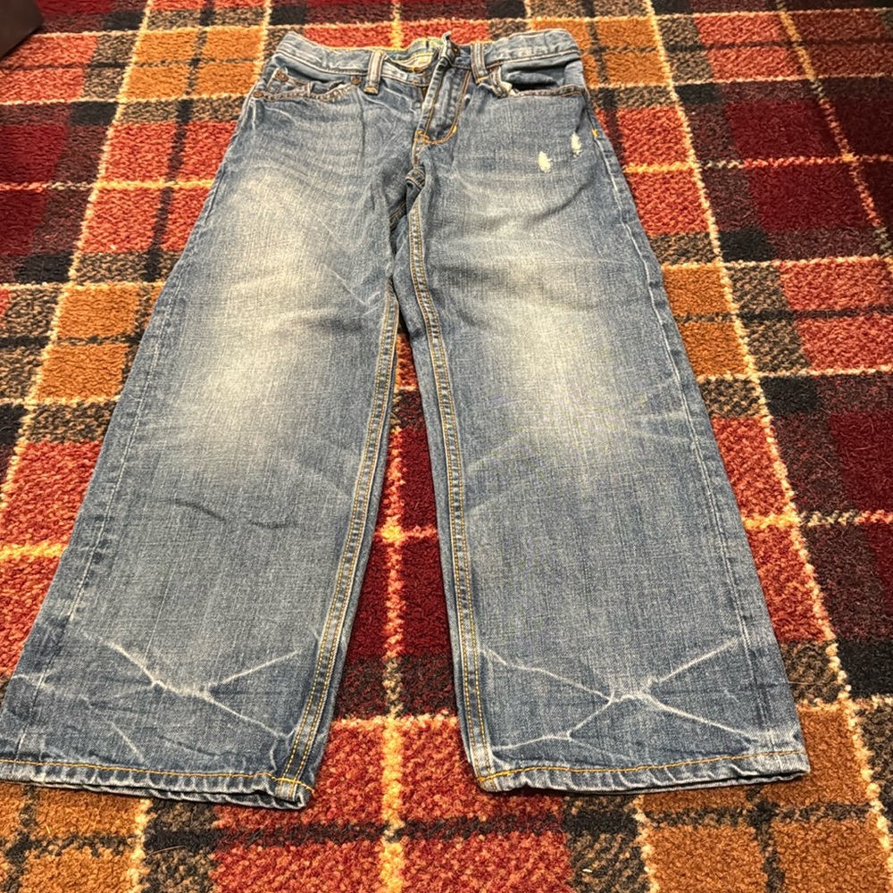 Boys gap size 7 blue jeans. Worn a few times.